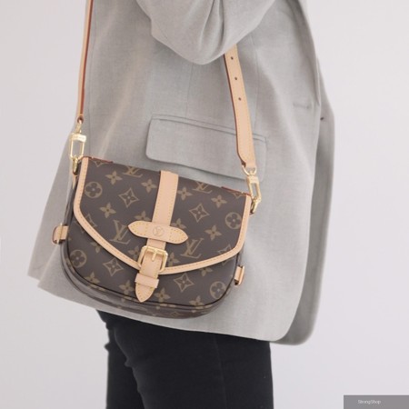 LV Saumur BB 經典Monogram帆布兩用馬鞍包 現貨