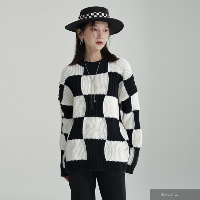 【南紡購物中心】 《 時尚女裝》 中長版毛衣棋盤格慵懶風上身寬鬆顯瘦針織衫