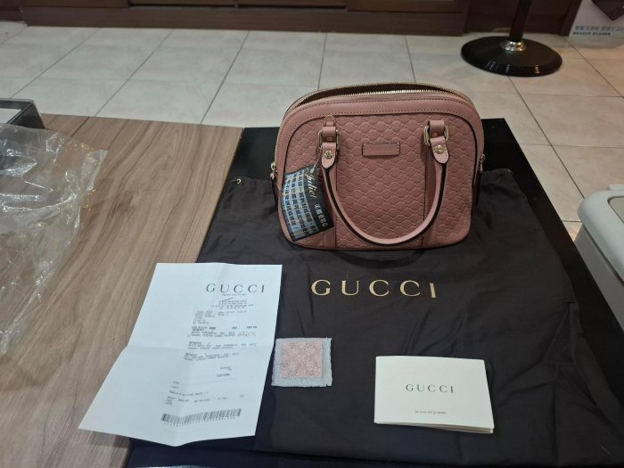 0918/日系/歐洲誠可小議¥ 221 Gucci 貝殼包正品全配