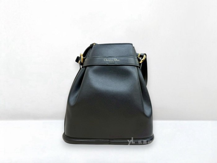 遠麗精品 132 C3857 DIOR包包 黑金牛皮cest Dior手提側背水桶包M2271UBHA (桃園店)