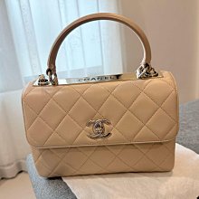 注目 Y1671478601 128 CHANEL 香奈兒cc trendy經典米色淡金鏈包