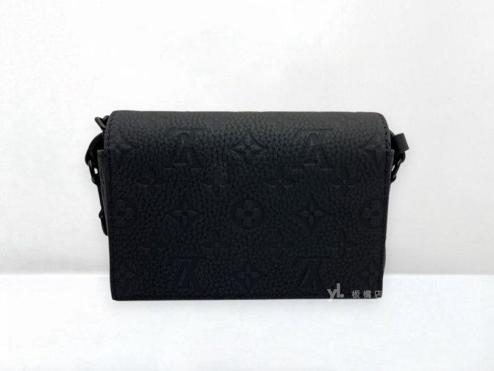 遠麗精品 132 S5453 LV包包 Steamer黑牛皮壓紋方盒包M81746 (板橋府中店)