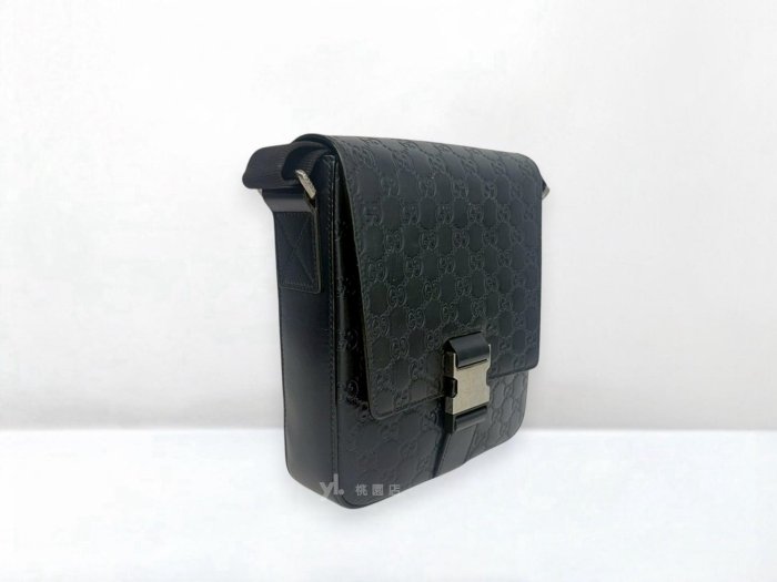 遠麗精品 132 C3855 GUCCI包包 深藍色壓紋牛皮銀釦Signature釦式側背包473877 (桃園店)
