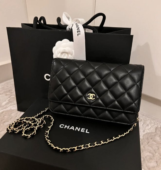 J&S 精品小舖 1210 Chanel 香奈兒包 AP0250 鍊帶發財包 羊皮黑金鏈 現貨