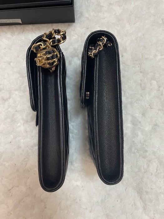 Ann國際精品專賣店 701 Chanel 香奈兒包 核桃金球手機包 黑 競標 剩21小時